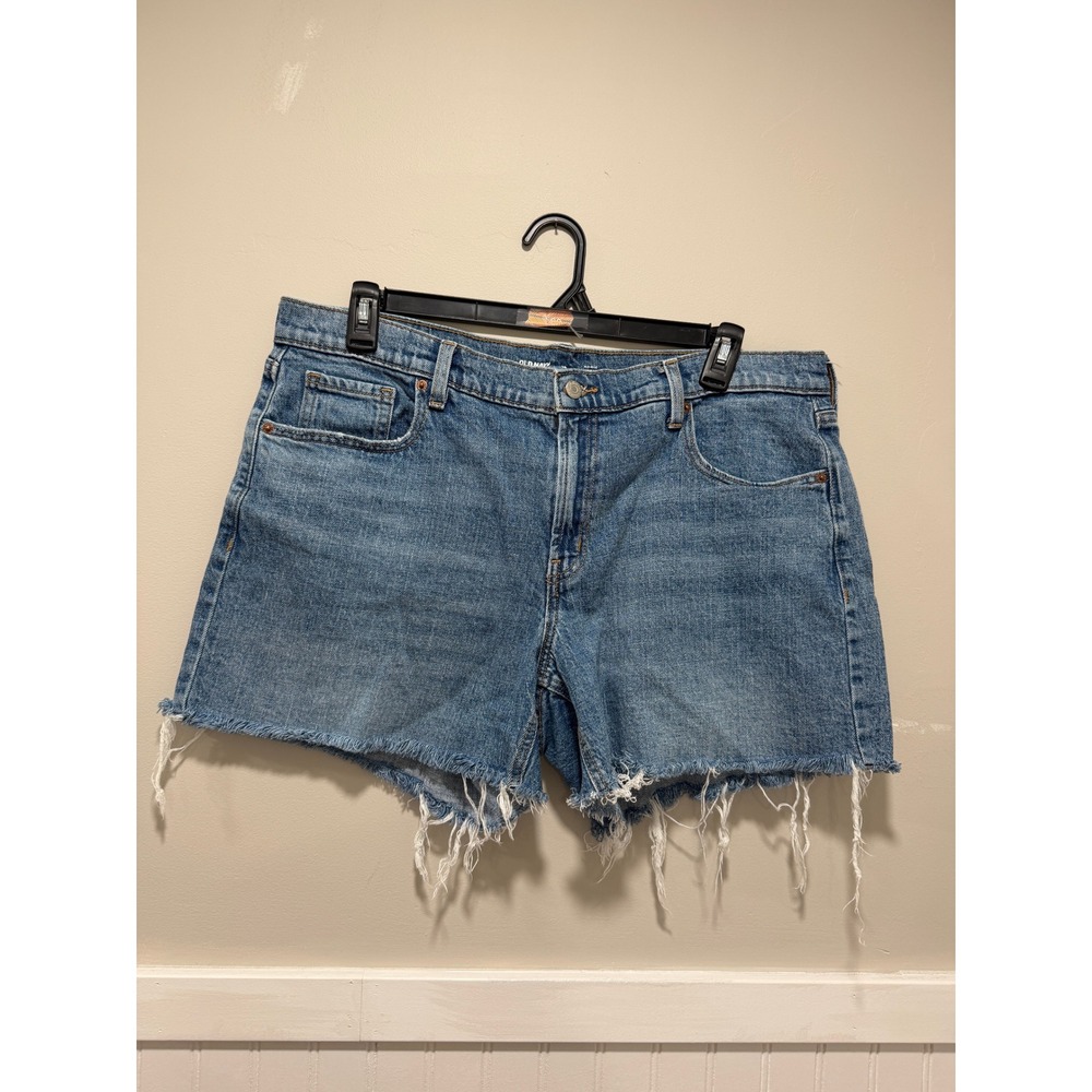 Old Navy Mid-Rise Boyfriend Jean Shorts Medium Wash Women Size 16